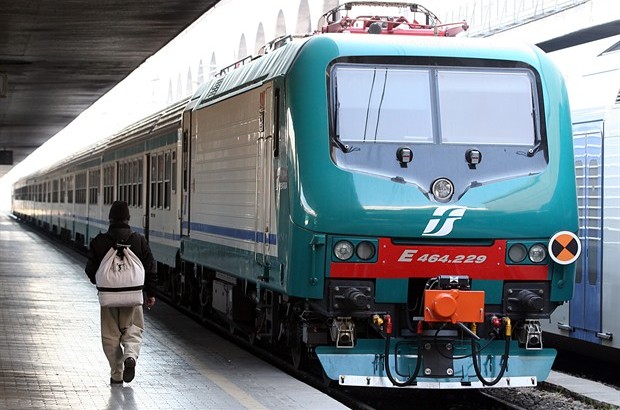 Sciopero-Ferrovie-Trenitalia-15-16-Dicembre-2011-sciopero-nazionale-treni-per-24-ore