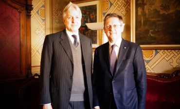 Il sindaco Filippeschi incontra l’ambasciatore britannico Christopher Prentice