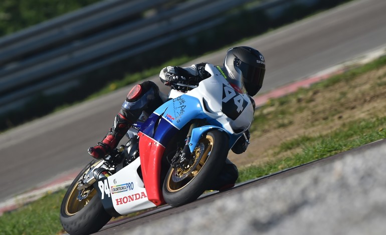 Per il pisano Simone Sbrana a Vallelunga la prima nel Trofeo Italiano Amatori