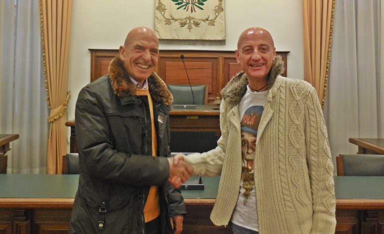 A 65 anni vince la Puccini Marathon di Viareggio