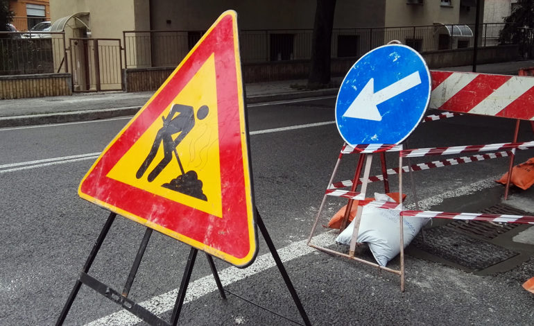 Il centro di Calcinaia chiuso al traffico per lavori