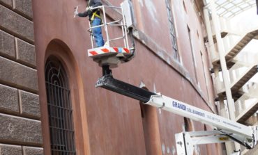 Teatro Verdi: in corso la battitura degli intonaci