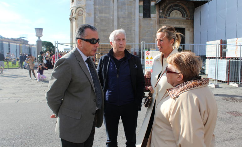 Guide Turistiche Pisane: “Piazza Duomo è come una bolgia infernale pronte a iniziative di protesta”