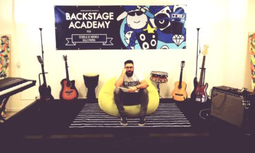 L'ASSOCIAZIONE CULTURALE  BACKSTAGE ACADEMY FESTEGGIA IL SUO PRIMO COMPLEANNO