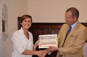 Lucia Arcarisi (Palpreast) premiata dal prof. Leonardo Bertini