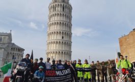 L’arrivo in piazza dei Miracoli della I° Endurance Bike Assomilitari