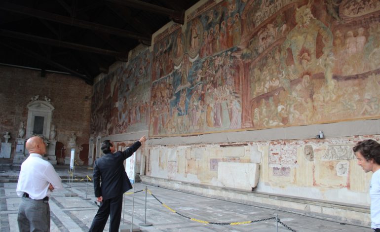 L’attore Alessio Boni in visita al Camposanto Monumentale