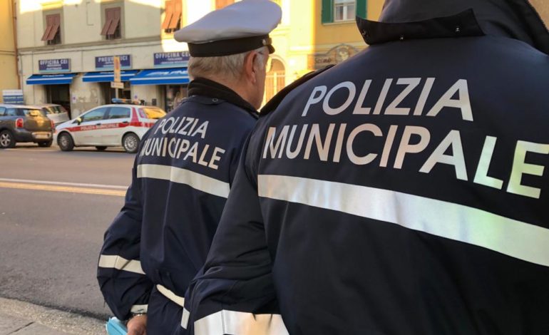 Sicurezza, un arresto della Polizia Municipale per violenza, lesioni e resistenza al pubblico ufficiale