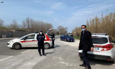 Emergenza Covid-19, il sindaco Conti in strada con la Polizia Municipale