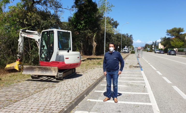 Verde pubblico e manutenzioni, completata la pulizia della pista ciclabile del litorale