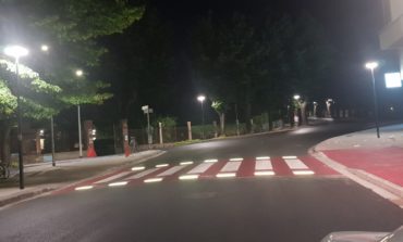 Attivata l'illuminazione notturna per gli attraversamenti pedonali di piazza Giusti