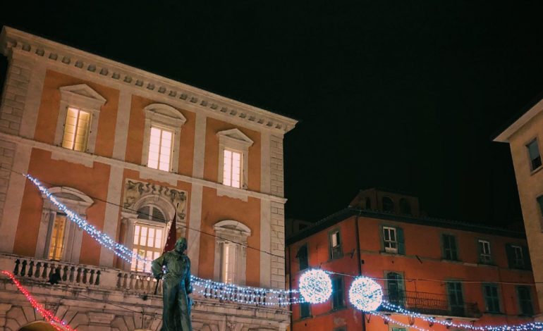 Natale di Stelle, mercoledì 8 dicembre accensione alberi e spettacoli musicali