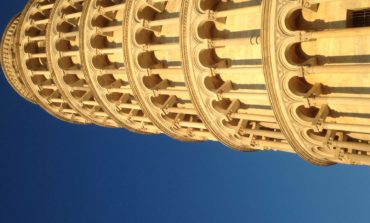 ﻿LA TORRE DI PISA SI ILLUMINA NEL SEGNO DELLA PACE