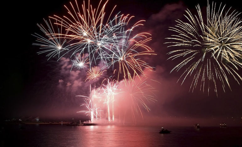 Marenia: a Marina di Pisa tornano i fuochi d’artificio sul lungomare