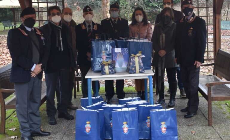 PANETTONI E PANDORI AL REMAGGI GRAZIE ALLE ASSOCIAZIONI NAZIONALI CARABINIERI DI NAVACCHIO E POGGIO AL CERRO