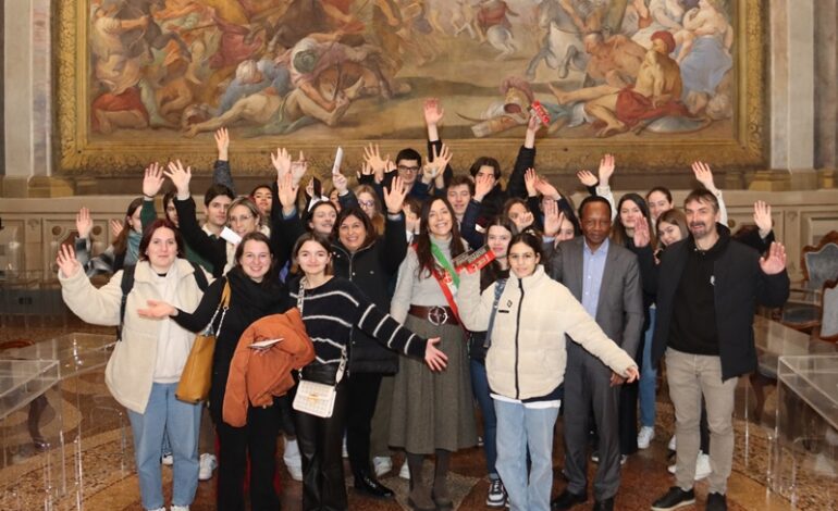 ﻿Una delegazione di studenti di Angers ricevuta a Palazzo Gambacorti