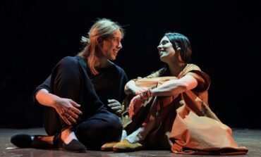 Alla Città del Teatro Ginevra Di Marco e Gaia Nanni in DONNE GUERRIERE