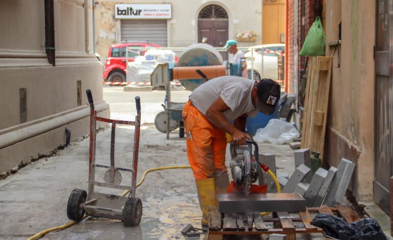 ﻿Lastricati in centro storico, procede la riqualificazione