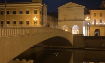 Pisa nella luce della superluna