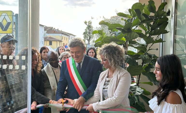 Inaugurati i nuovi locali della farmacia a Capanne