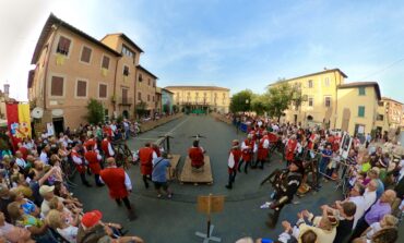 Rievocazione storica. Il primo palio di Ponsacco va a Val di Cava