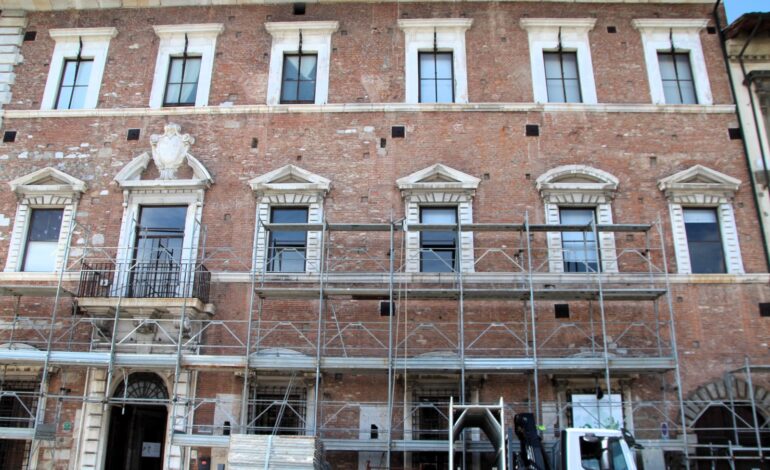 ﻿Palazzo Lanfranchi, iniziato l’intervento di manutenzione della facciata