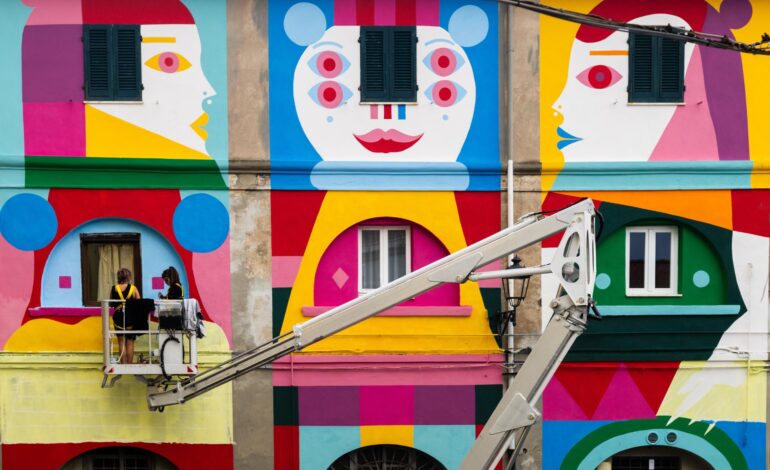 A Riparbella la street art colora gli edifici storici